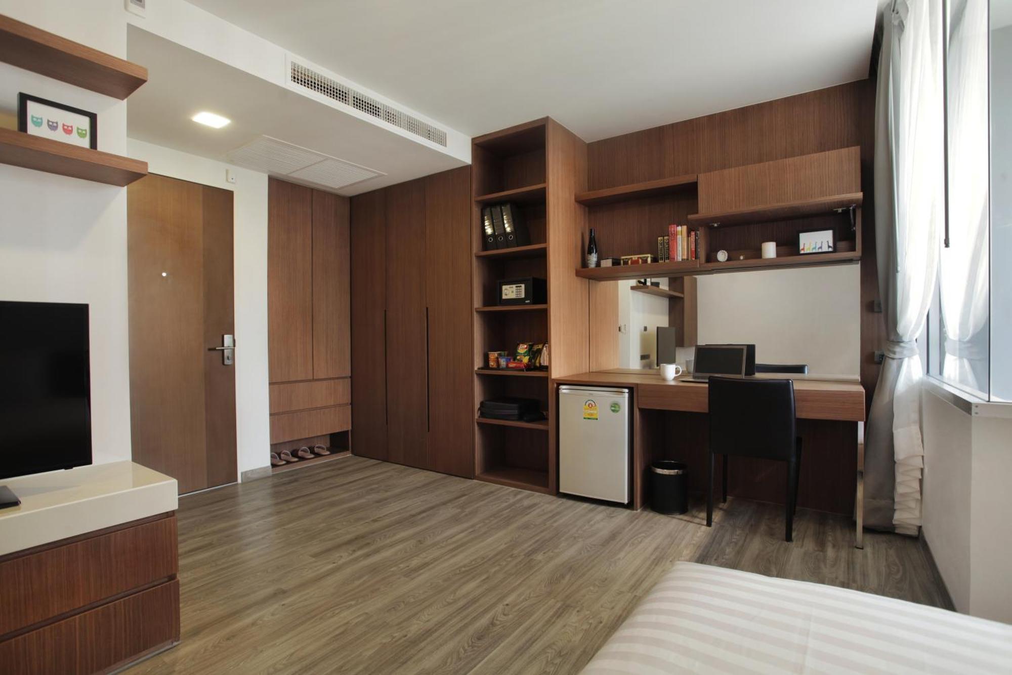 Olive Aparthotel